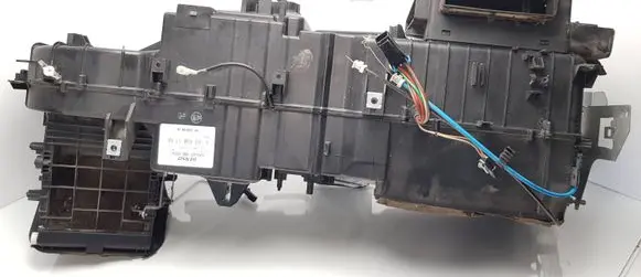 Mercedes-Benz ML W163 Interior heater climate box assembly A1638301762 AA4431006641
