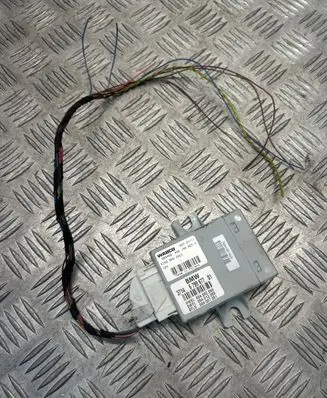 BMW 5 F10 F11 Air suspension control unit module (rear) 6799677