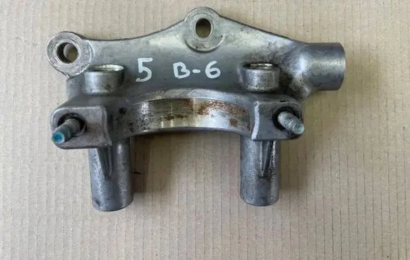 Ford Kuga I Driveshaft support bearing bracket EG913K305AA