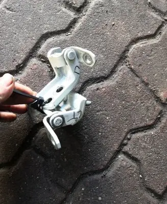 Nissan Qashqai Rear door hinge set 
