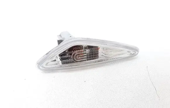 Mazda 6 Front fender indicator light
