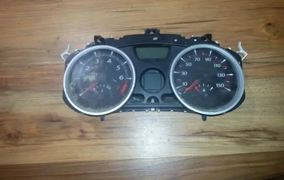 Renault Megane II Speedometer (instrument cluster) 8200793127l 4jcc093602