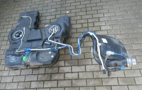 Porsche Cayenne (92A) Fuel tank 