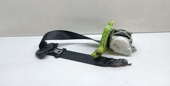 BMW 3 F30 F35 F31 Front seatbelt 7243308