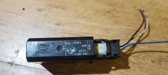 BMW 5 E39 Central locking motor 8352165 67.11-8352165