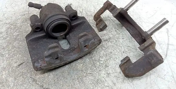 Audi A3 S3 8P Front brake caliper 581