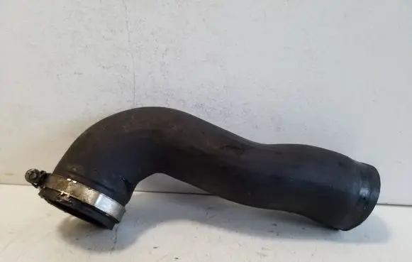 Volkswagen Golf VII Intercooler hose/pipe