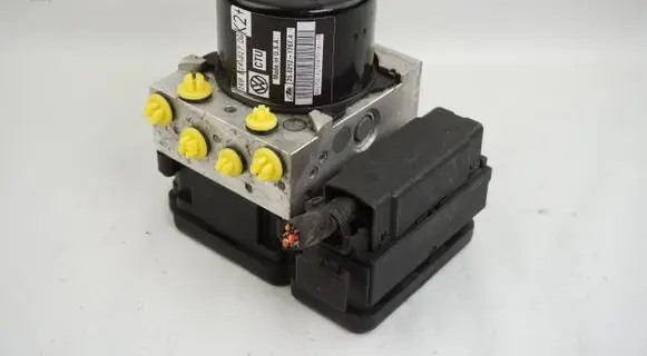 Volkswagen Jetta VI ABS Pump 1K0614517DG 1K0907379BJ