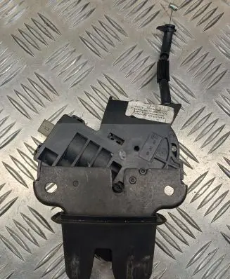 Audi A4 S4 B7 8E 8H Tailgate/trunk/boot lock/catch/latch 4F5827505B 0005333100