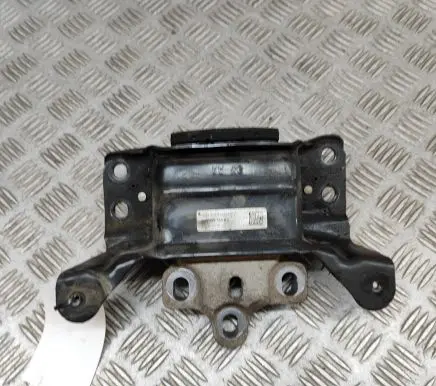 Seat Leon (5F) Engine mount bracket 5Q0199555BJ