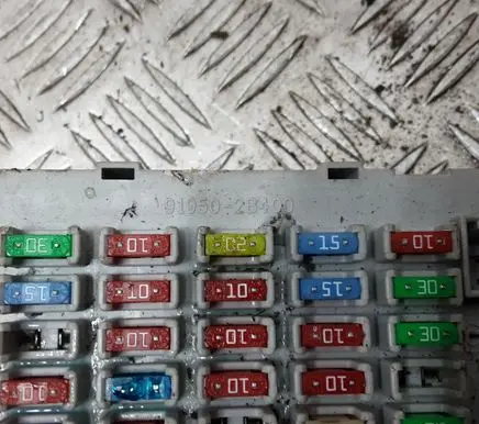 Hyundai Santa Fe Fuse module 91950 B40C063U0546