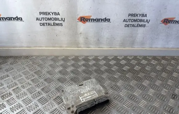 Opel Zafira A Engine control unit/module 0281010268 0281010267