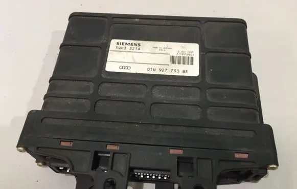 Audi A6 S6 C4 4A Gearbox control unit/module 01N927733BE 5WK3321A