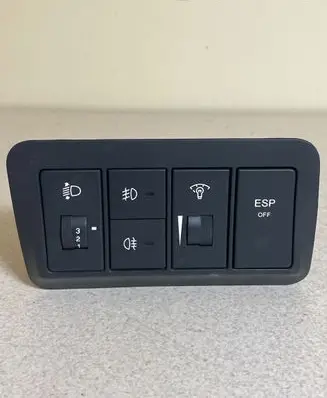 Hyundai Santa Fe Fog light switch 20200296