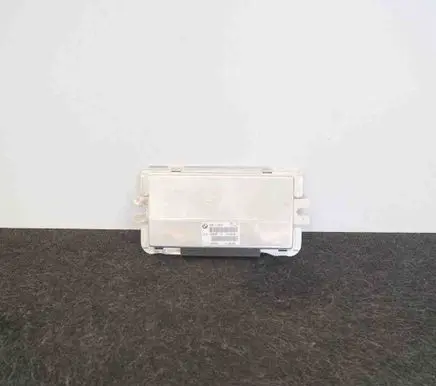 BMW 5 F10 F11 Air suspension control unit module (rear) 6858401