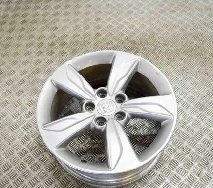 R18 alloy rim