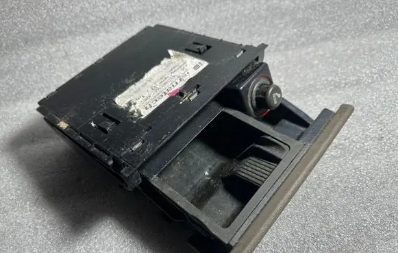 Audi A3 S3 8P Car ashtray 8L0857951C