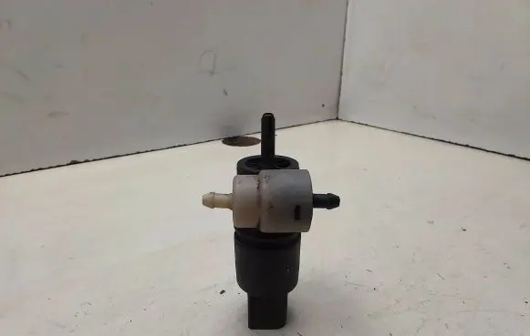 Windscreen/windshield washer pump