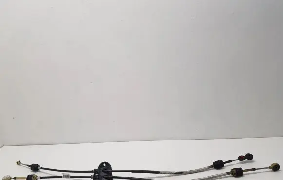 Gear shift cable linkage