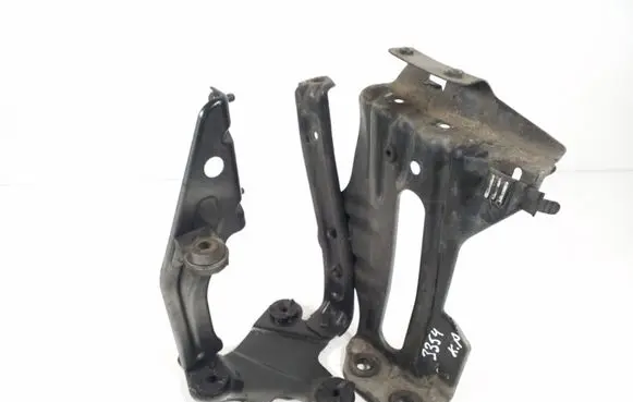 Mercedes-Benz CL C216 other engine part A2218600614