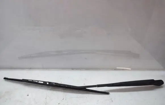 Hyundai Elantra Rear wiper blade arm