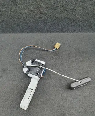 Audi A4 S4 B9 Fuel level sensor 8W0919673D A2C85667800 8W0919047B