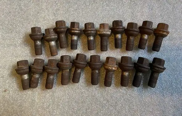 Mercedes-Benz Vito Viano W639 Nuts/bolts 