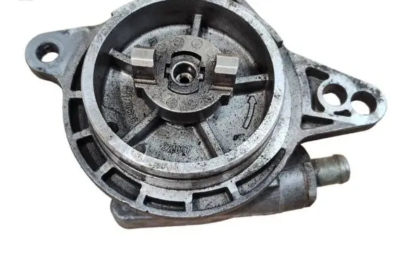 BMW 3 E46 Vacuum pump 96110885