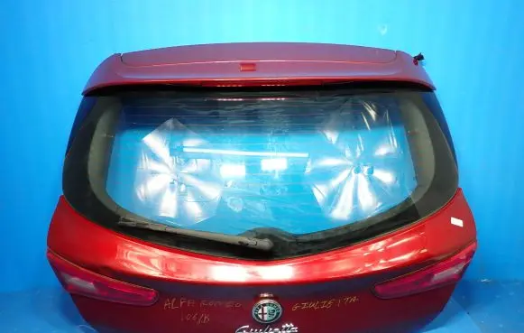 Alfa Romeo Giulietta Truck tailgate 