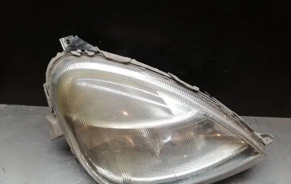 Mercedes-Benz A W168 Headlight/headlamp A1688201061
