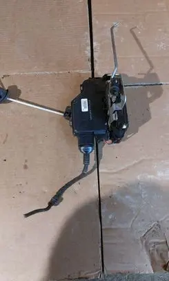 Audi A4 S4 B6 8E 8H Front door lock 4B1837015G A66309GF