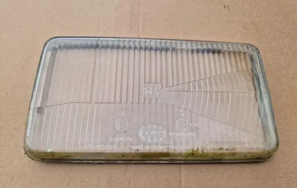 Volkswagen Jetta I Headlight lense 161941017 161941018 161941043