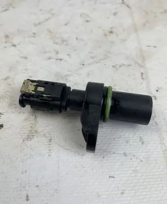 BMW 5 E60 E61 Camshaft position sensor 7803093 26916010
