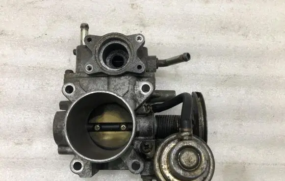 Nissan Almera N16 Throttle valve AEB208