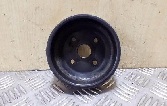KIA Sorento Water pump pulley 