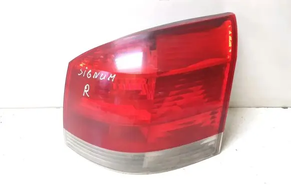 Opel Signum Rear/tail lights 377032377034377052