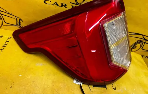 Ford Explorer VI Rear/tail lights LB5B13405A