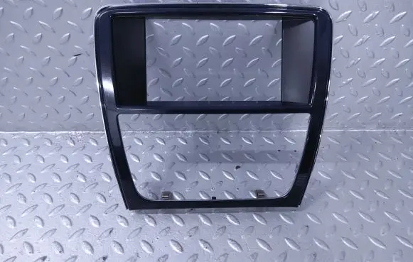 Jaguar XJ X351 Radio/GPS head unit trim AW93044B88 AW93044B88AF
