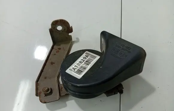 Subaru B9 Tribeca Horn signal 0040154015