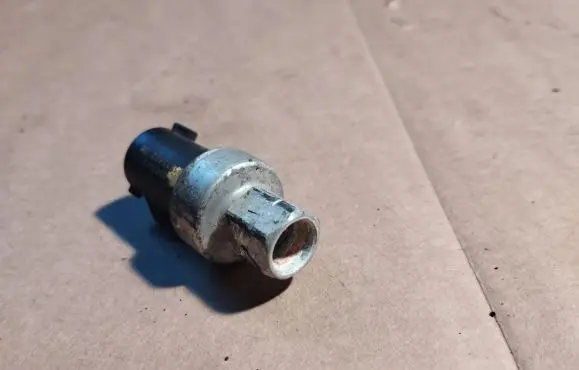Air conditioning (A/C) pressure sensor