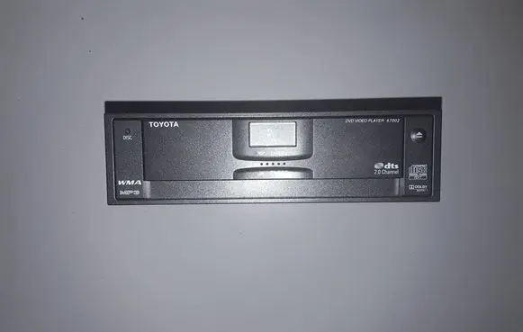 Toyota Sienna XL30 III Radio/CD/DVD/GPS head unit 8627045010