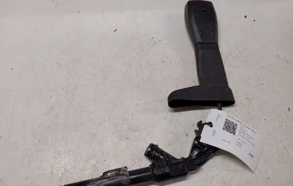 Volvo S40 Front seatbelt buckle R8613494