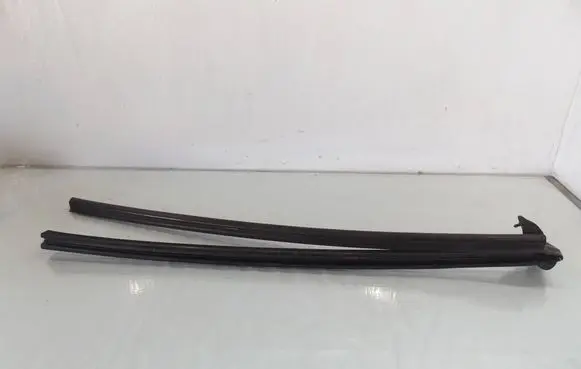 Citroen C3 Pluriel Door glass trim