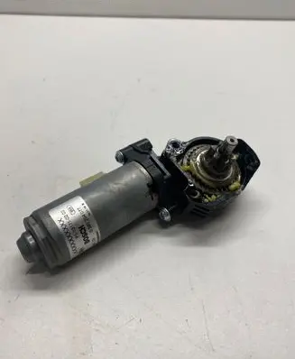 BMW M4 F82 F83 Seat adjustment motor 01122510 0390204077