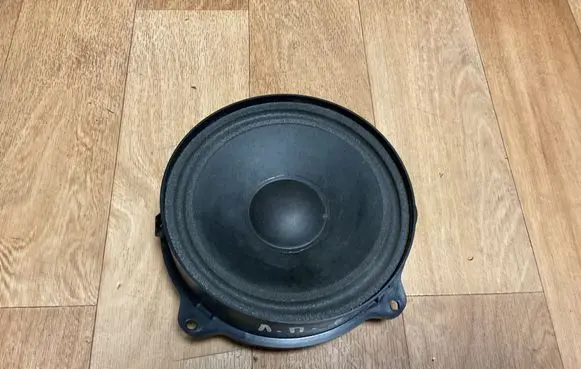 Alfa Romeo 147 Front door speaker 51721951 C818