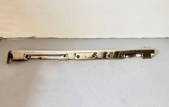 Toyota Prius+ (ZVW40) Front sill (body part) 7585047020