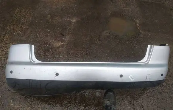 Volkswagen Touran I Rear bumper pilkas