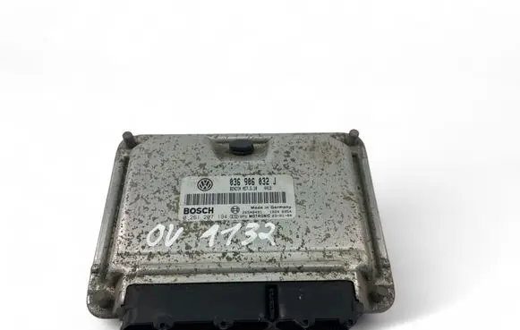 Skoda Octavia Mk1 (1U) Engine control unit/module ECU 036906032J 0261207194