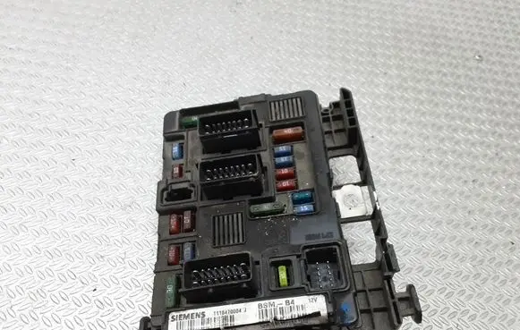 Citroen C3 Fuse module 9643498780 T118470004J