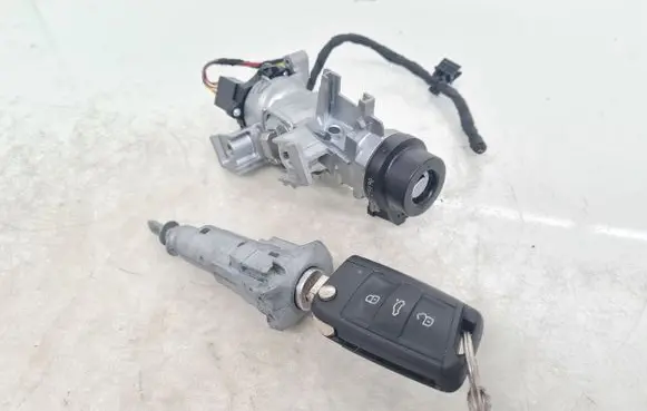Skoda Octavia Mk3 (5E) Ignition lock 1K0905851D 5Q1905865A 5E0959752K